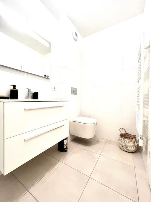 Appartement Neuf Avec Terrasse Saint-Florent  Exterior foto