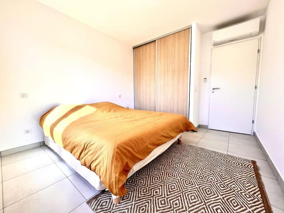 Appartement Neuf Avec Terrasse Saint-Florent  Exterior foto